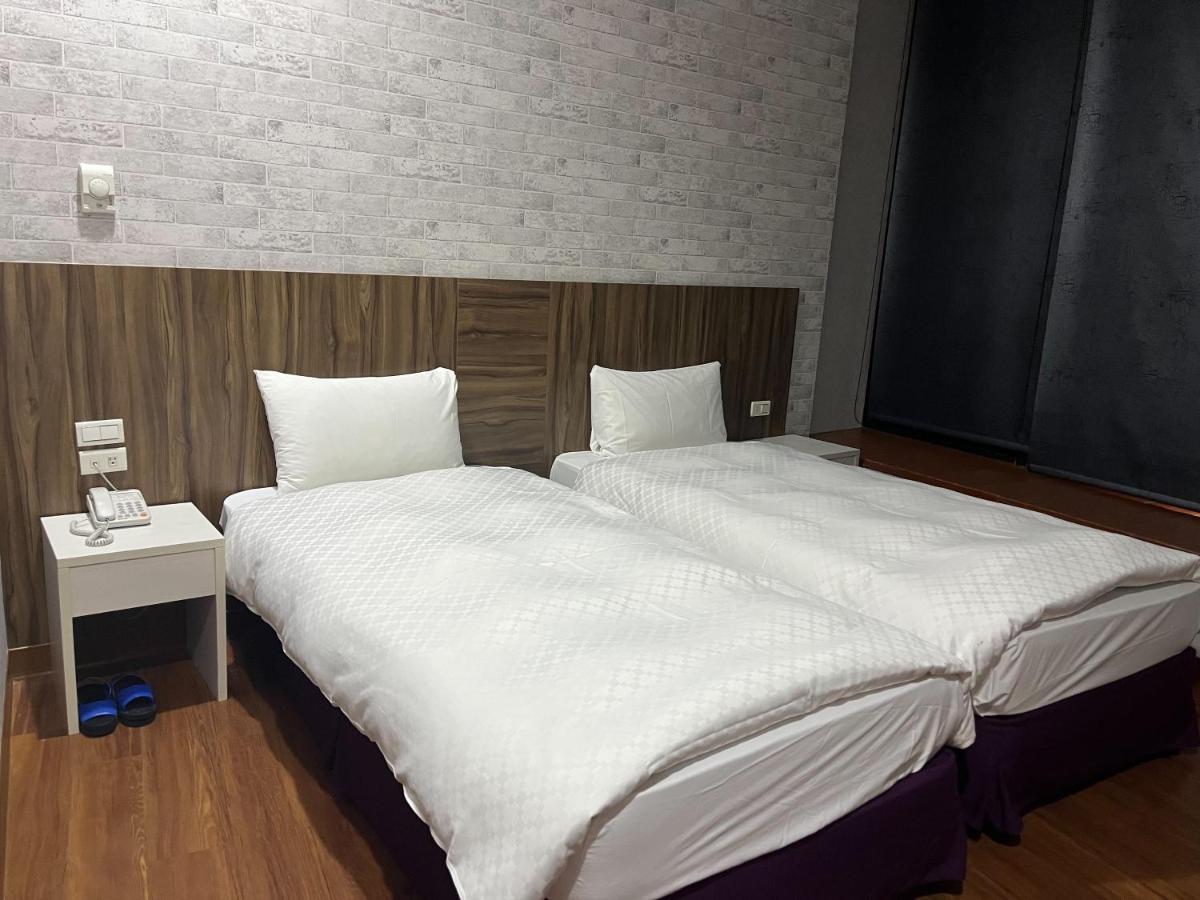 Lan Yin Tie Dao Hotel Тайнань Екстер'єр фото