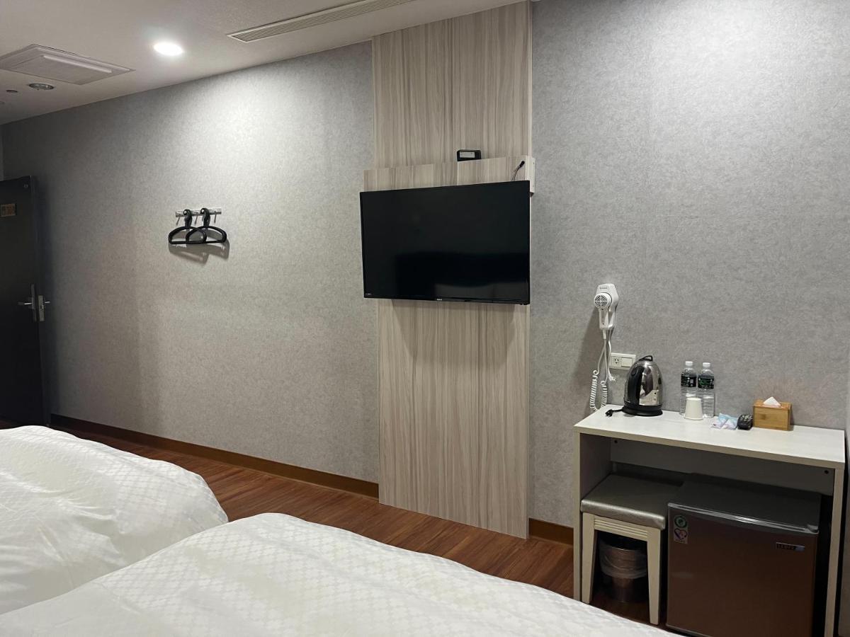 Lan Yin Tie Dao Hotel Тайнань Екстер'єр фото