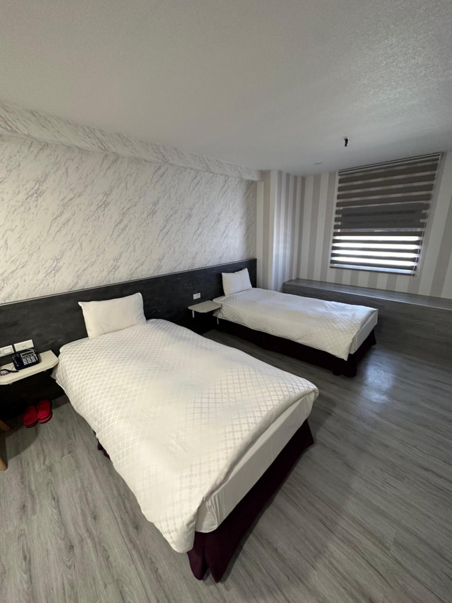 Lan Yin Tie Dao Hotel Тайнань Екстер'єр фото