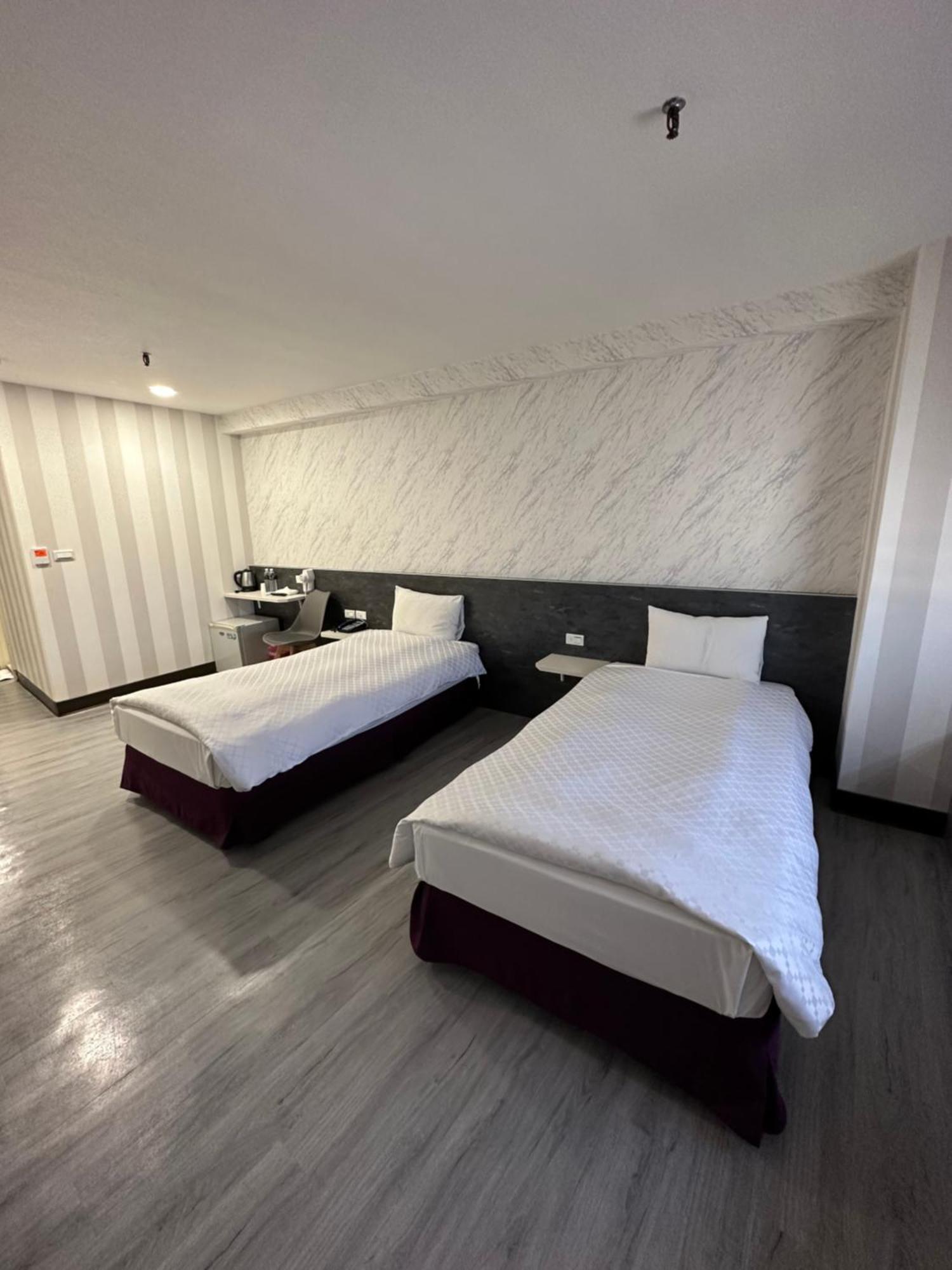 Lan Yin Tie Dao Hotel Тайнань Екстер'єр фото