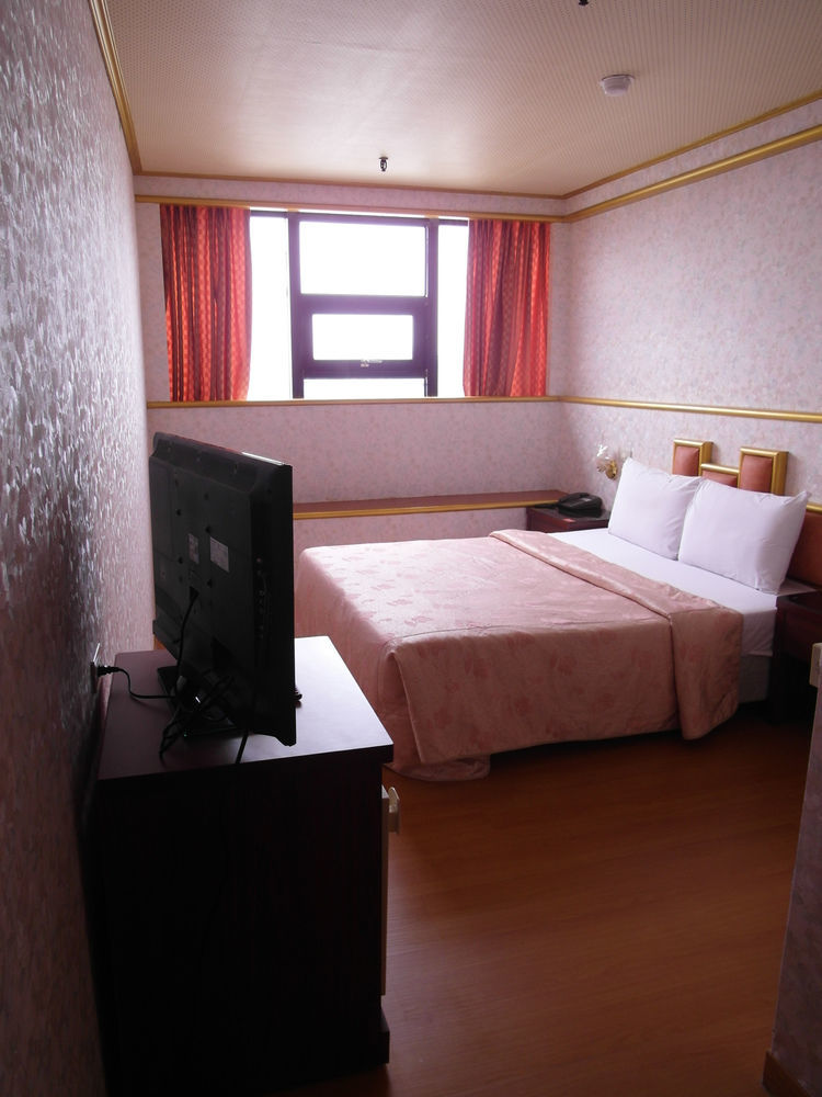 Lan Yin Tie Dao Hotel Тайнань Екстер'єр фото